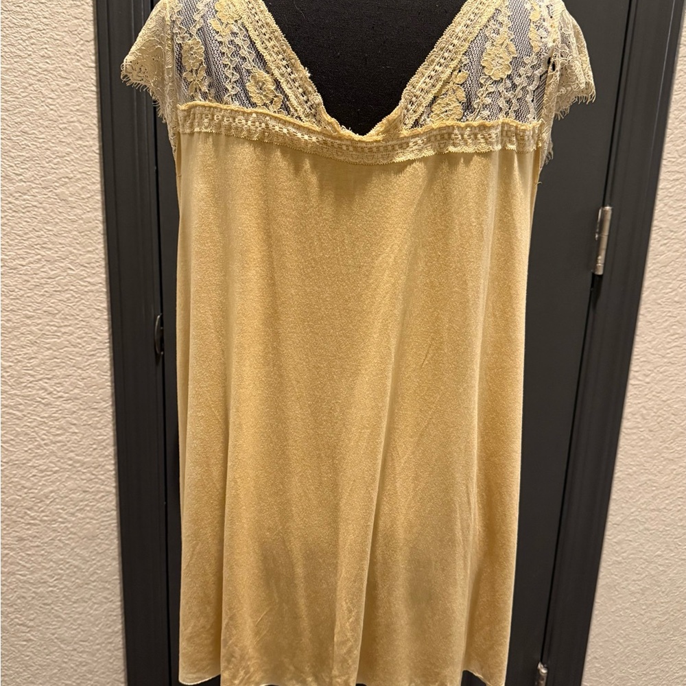 POL Yellow Lace Trim Tank Top - Picture 4 of 5